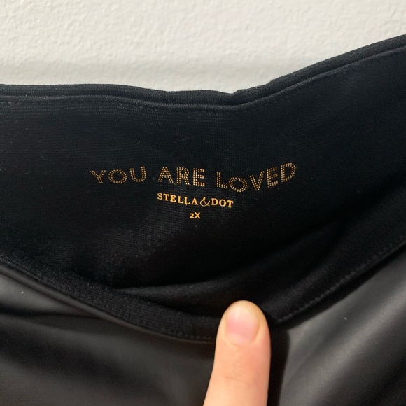 Stella &Dot black Faux leathering legging - Picture 4 of 4